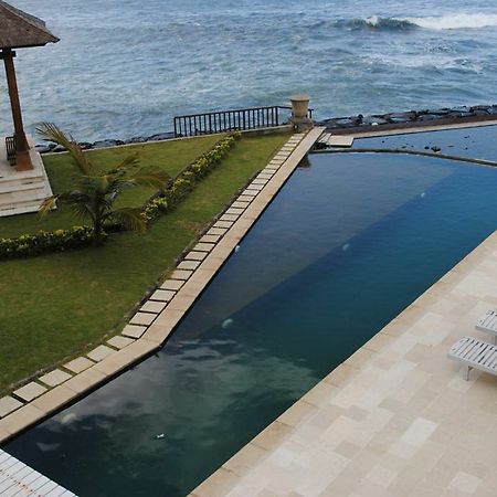 Suarti Resort, Villas & Gallery Ketewel Eksteriør billede