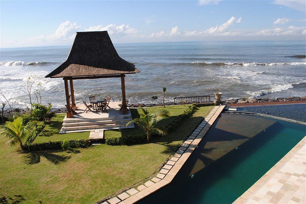 Suarti Resort, Villas & Gallery Ketewel Eksteriør billede