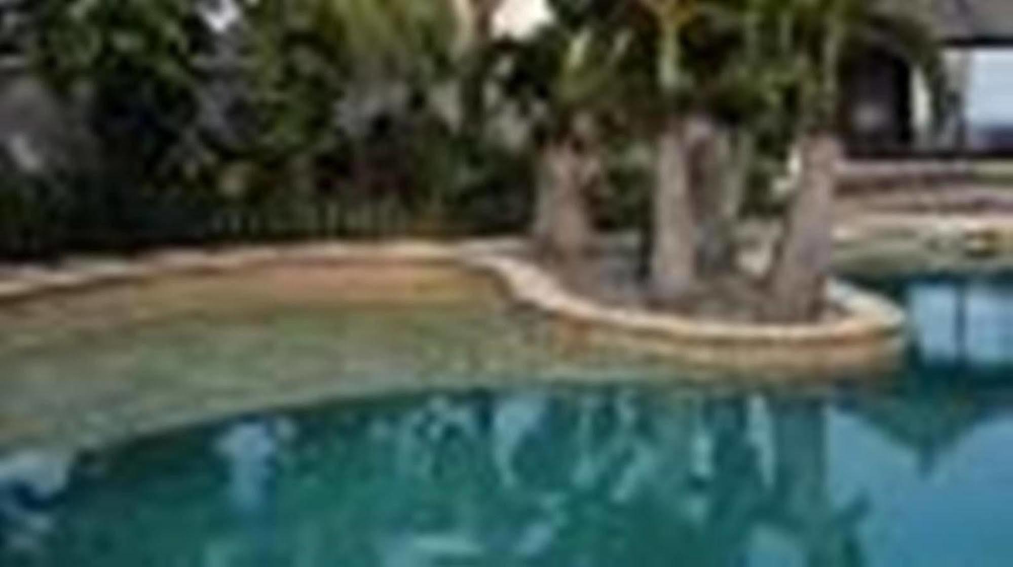 Suarti Resort, Villas & Gallery Ketewel Eksteriør billede