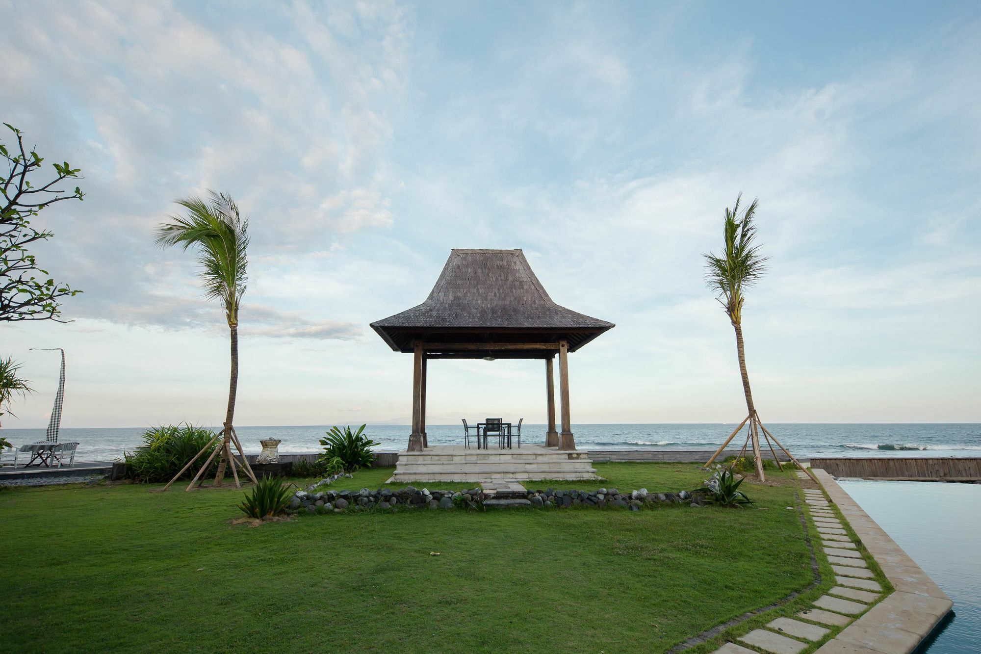 Suarti Resort, Villas & Gallery Ketewel Eksteriør billede